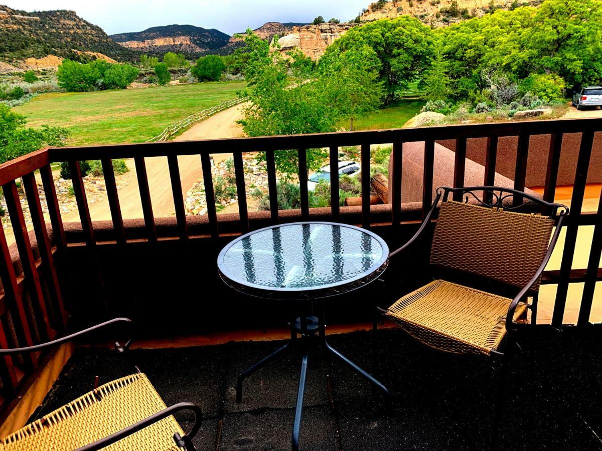 Slot Canyons Inn Bed & Breakfast Эскаланте Экстерьер фото